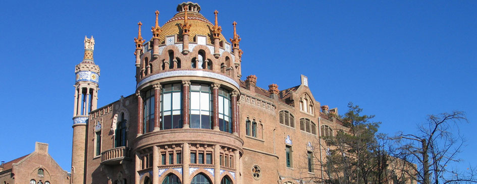 Edificio Sant Manuel del recinto modernista Sant Pau de Barcelona