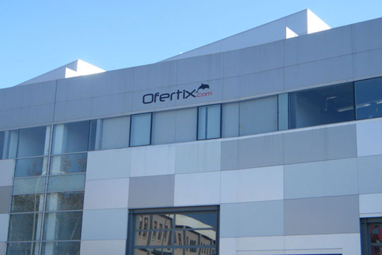 Edificio del club de venta privada Ofertix